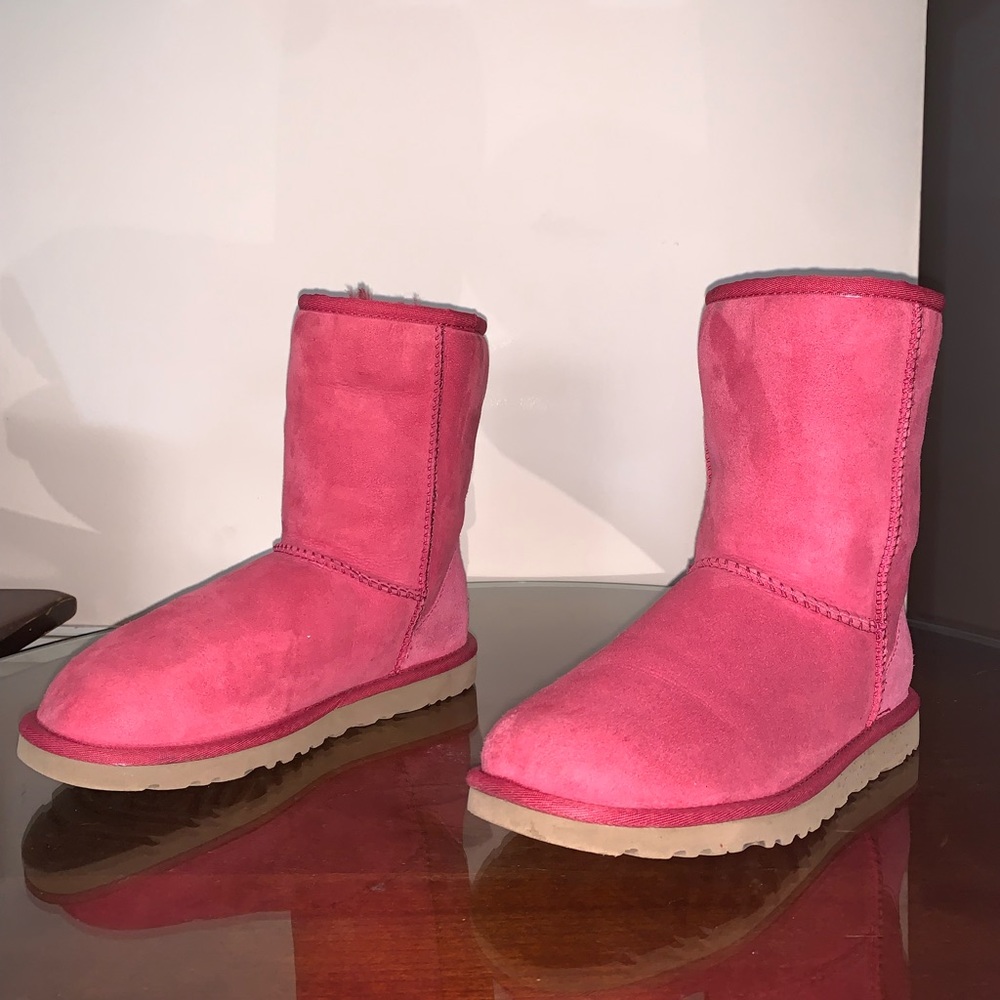 UGGS CLASSIC MID LENGTH PINK WMNS SIZE 6